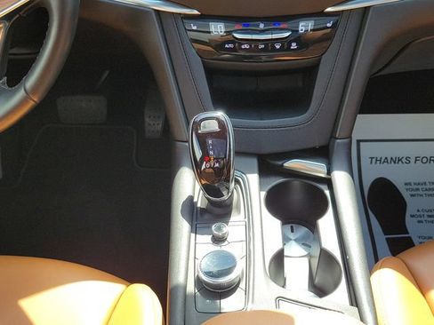 Used 2024 Cadillac XT5 Premium Luxury FWD image 18