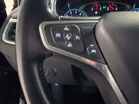 Used 2022 Chevrolet Equinox LT image 34