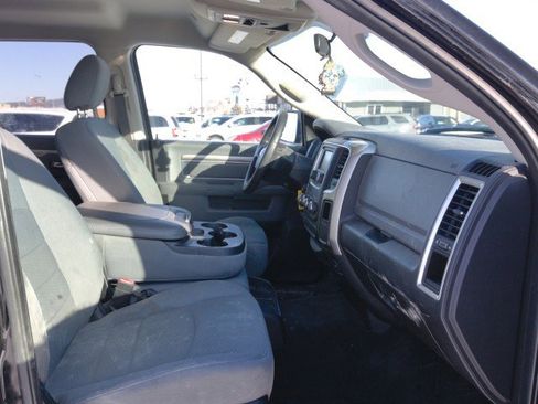 Used 2017 RAM 1500 Classic SLT image 30