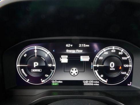 New 2025 Mitsubishi Outlander SE image 34