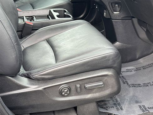 Used 2024 Honda Odyssey EX-L image 11