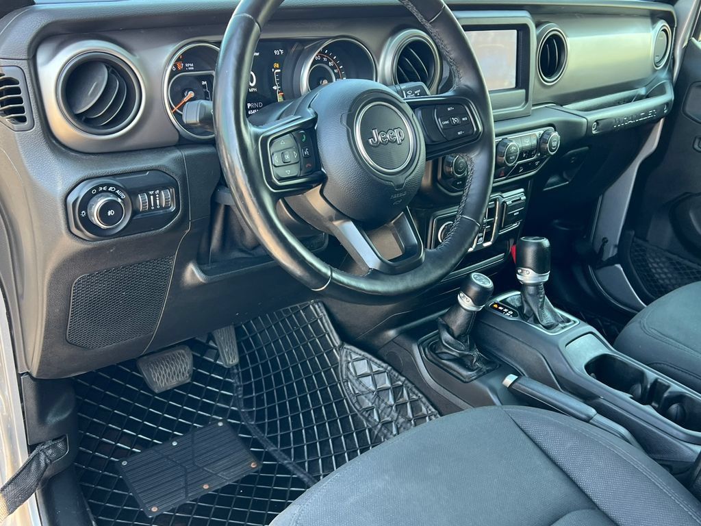 Used 2020 Jeep Wrangler Unlimited Sport S AWD/4WD image 14