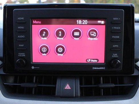 Used 2021 Toyota RAV4 XLE image 20