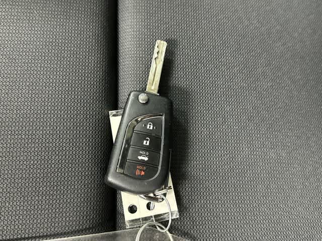Used 2026 Toyota Corolla LE FWD image 32