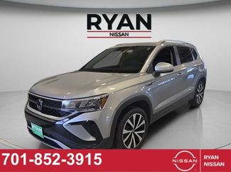 Used 2024 Volkswagen Taos SE video 1