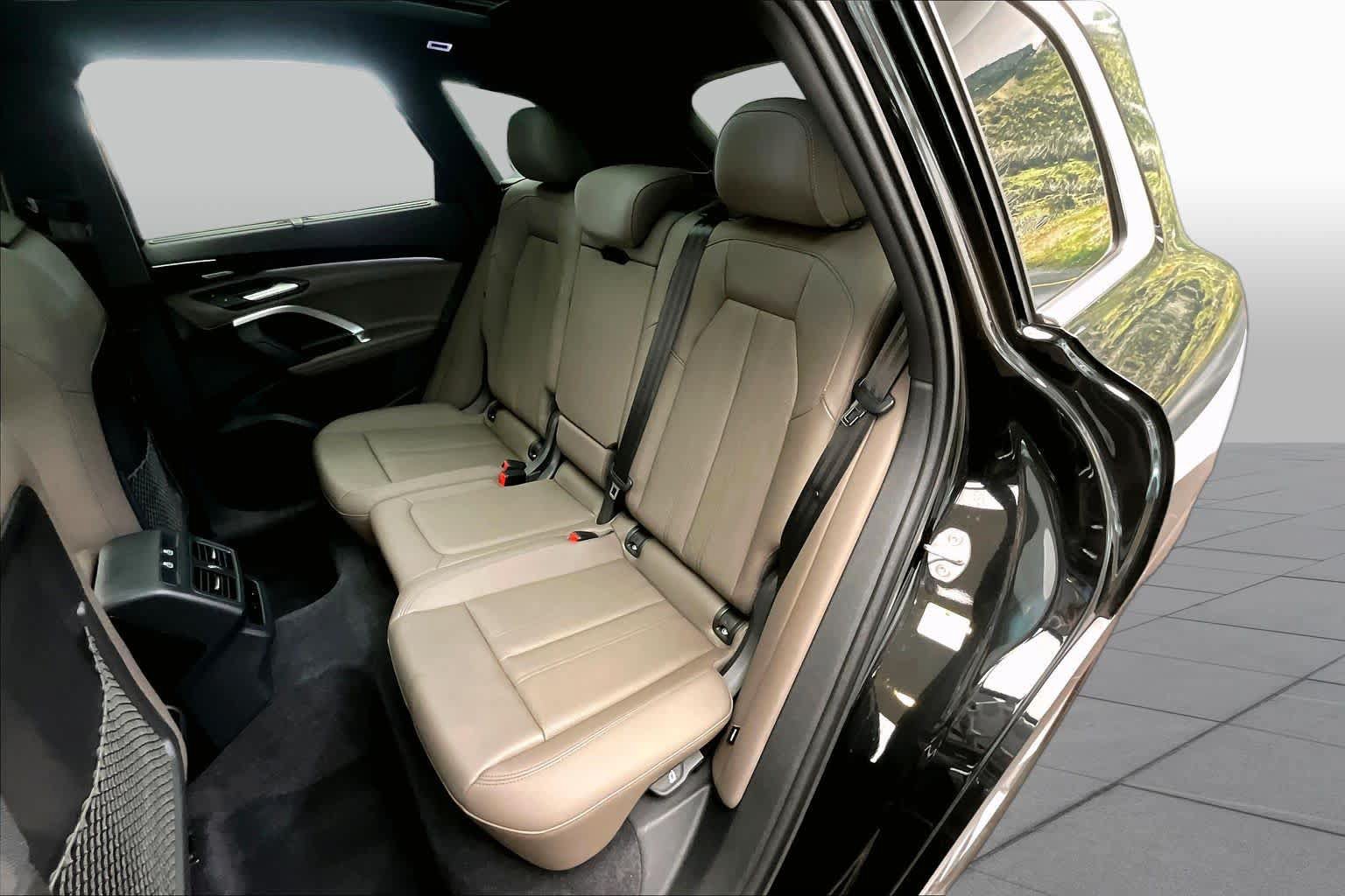 Used 2025 Audi Q5 Premium AWD/4WD image 21