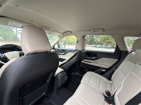 New 2026 Lincoln Corsair Premiere image 24