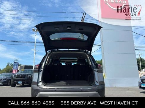 Used 2021 Nissan Rogue SV w/ Premium Package AWD/4WD image 19