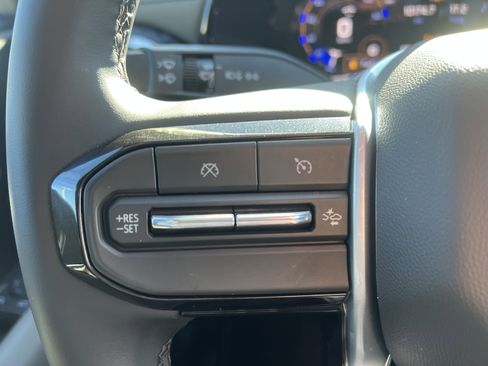 Certified 2024 Chevrolet Colorado ZR2 w/ Technology Package image 17