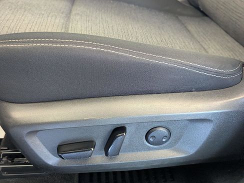 Used 2023 Nissan Rogue SV w/ SV Premium B Package image 22