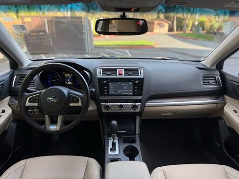 Used 2015 Subaru Outback 3.6R Limited image 17