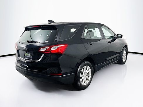 Used 2020 Chevrolet Equinox LS FWD image 9