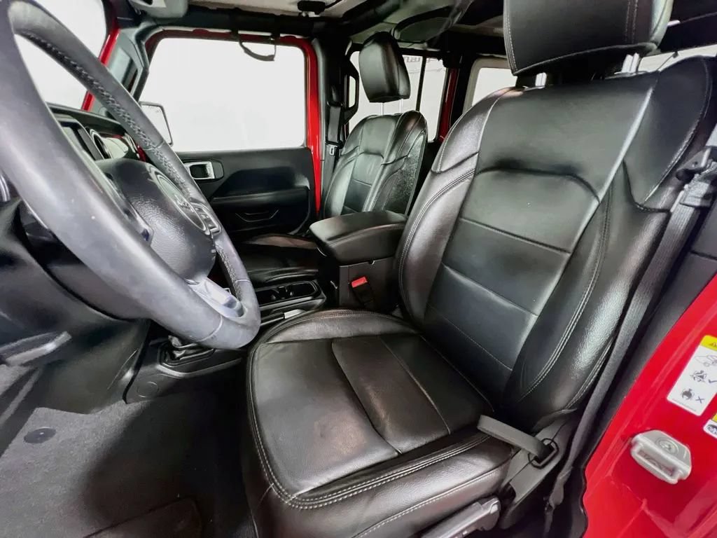 Used 2020 Jeep Wrangler Unlimited Sahara AWD/4WD image 22