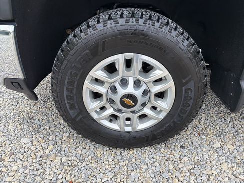 Used 2024 Chevrolet Silverado 2500 LT w/ All Star Edition image 12