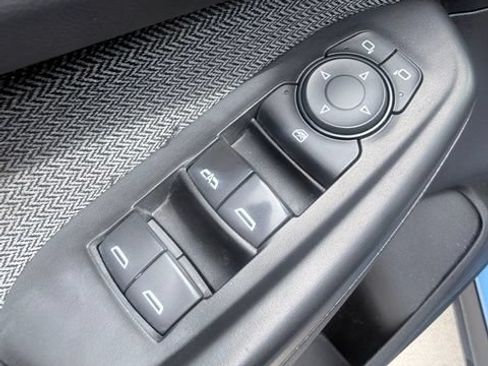 Used 2024 Chevrolet TrailBlazer LT w/ LT Cold Weather Package FWD image 23
