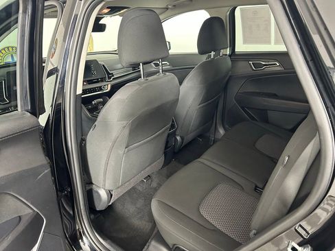 Used 2025 Kia Sportage LX AWD/4WD image 13