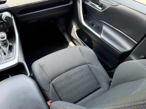 Used 2023 Toyota RAV4 SE w/ Convenience Package AWD/4WD image 26