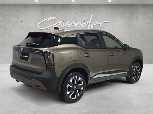 New 2026 Nissan Kicks SV w/ SV Premium Package AWD/4WD image 16