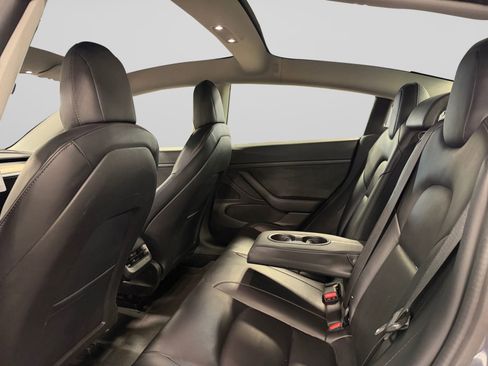 Used 2020 Tesla Model 3 Standard Range RWD image 33