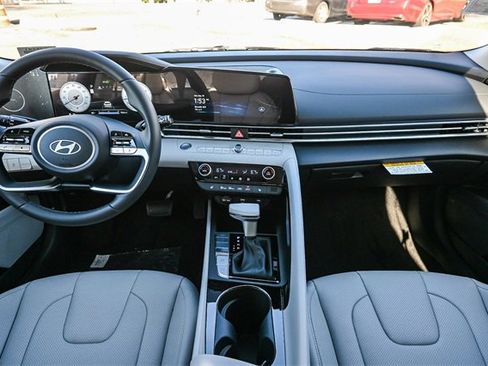 New 2026 Hyundai Elantra Limited image 15