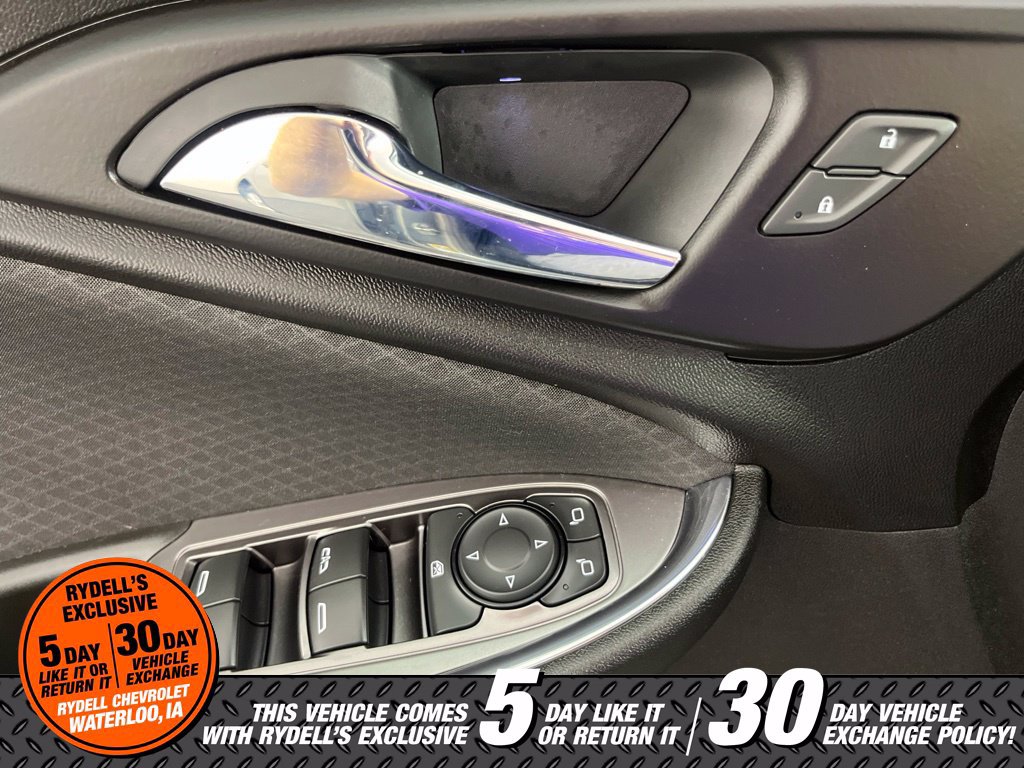 Certified 2018 Chevrolet Malibu LT FWD image 20