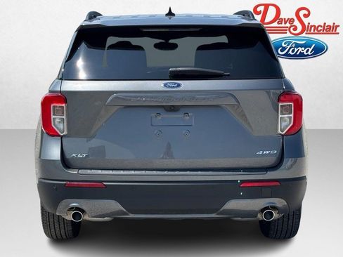Used 2024 Ford Explorer XLT w/ Equipment Group 202A AWD/4WD image 8