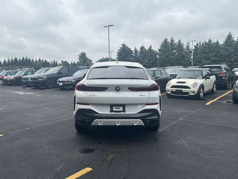 Used 2025 BMW X6 xDrive40i w/ Climate Comfort Package AWD/4WD image 4