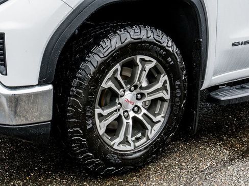 Used 2023 GMC Sierra 1500 SLE AWD/4WD image 14