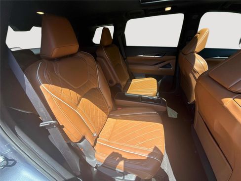 Used 2023 INFINITI QX60 Autograph w/ Cargo Package image 28