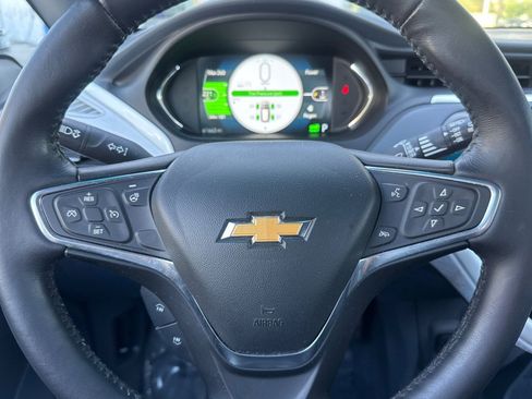 Used 2017 Chevrolet Bolt LT FWD image 36