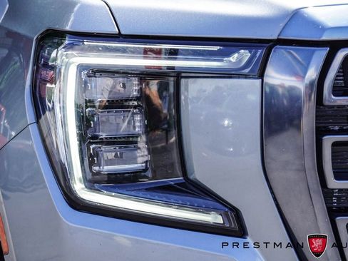 Used 2023 GMC Yukon AT4 w/ AT4 Premium Package AWD/4WD image 17