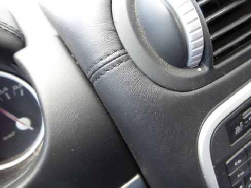 Used 2004 Porsche Cayenne Turbo image 70