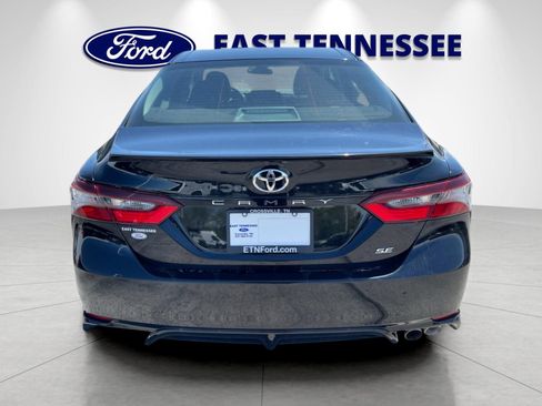 Used 2024 Toyota Camry SE FWD image 4