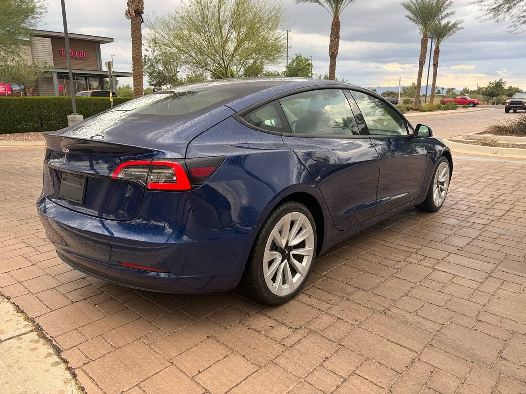 Used 2022 Tesla Model 3 RWD image 3