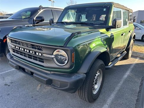 Used 2022 Ford Bronco 4-Door image 1