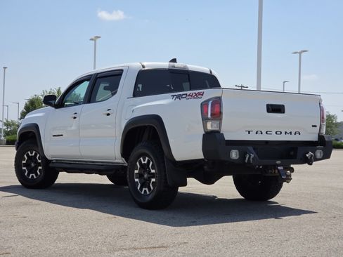 Used 2021 Toyota Tacoma TRD Off-Road AWD/4WD image 15