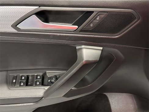 Used 2022 Volkswagen Tiguan S image 13