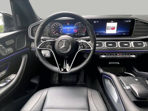 Used 2025 Mercedes-Benz GLE 350 4MATIC image 5