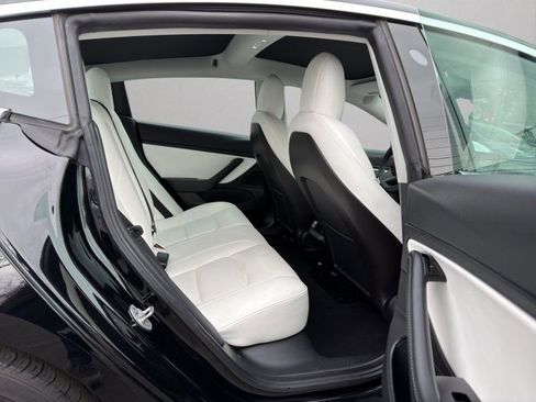 Used 2020 Tesla Model 3 Long Range image 12