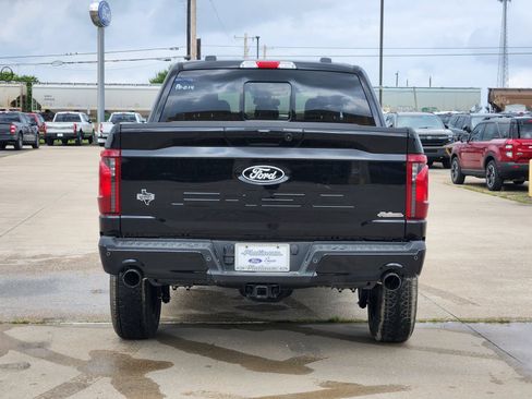 New 2026 Ford F150 XLT w/ Equipment Group 302A MID AWD/4WD image 8