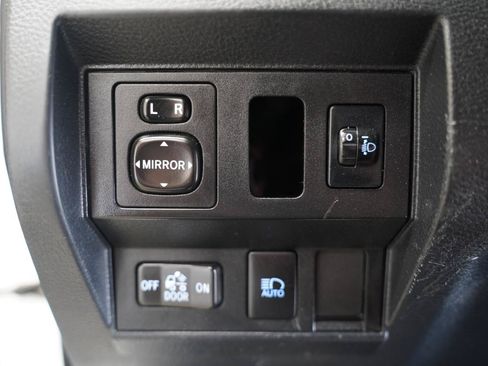 Used 2020 Toyota Tundra SR AWD/4WD image 24