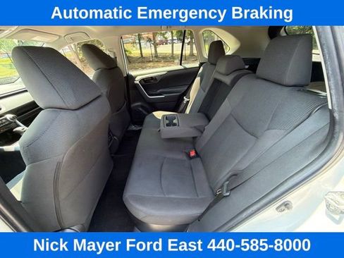 Used 2022 Toyota RAV4 LE AWD/4WD image 23