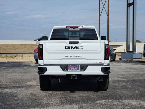 New 2026 GMC Sierra 2500 AT4 w/ AT4 Premium Plus Package image 8