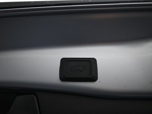 Certified 2025 Toyota RAV4 XLE Premium image 23