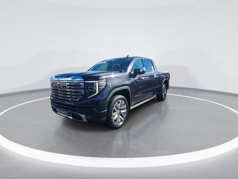 Used 2025 GMC Sierra 1500 Denali w/ Denali Reserve Package AWD/4WD image 4