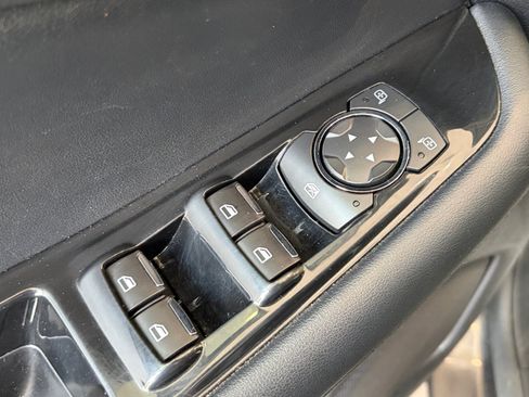 Used 2019 Ford Edge SEL w/ Equipment Group 201A FWD image 29
