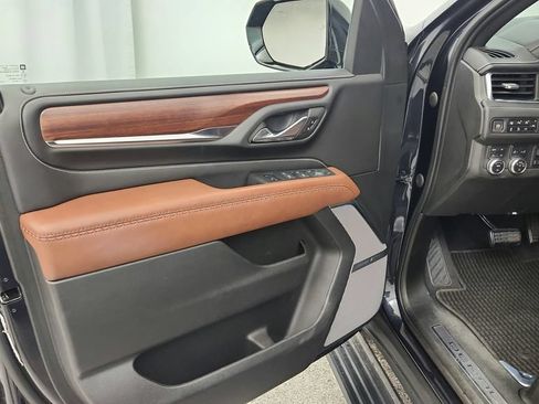 Used 2023 GMC Yukon Denali Ultimate AWD/4WD image 11