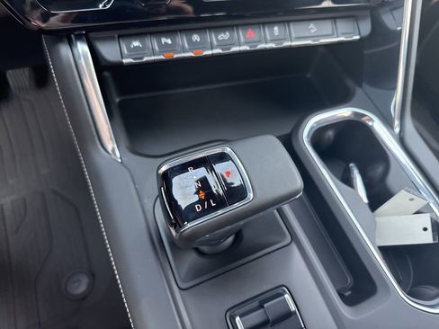 Used 2025 GMC Sierra 1500 Denali Ultimate image 19