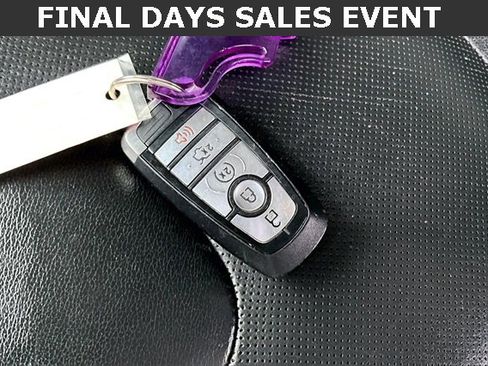 Used 2018 Ford Fusion Titanium image 30