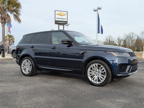 Used 2020 Land Rover Range Rover Sport HSE image 3